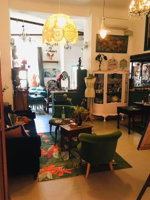 Loft D Artistes Avec Patio Au Port De Νίκαια Εξωτερικό φωτογραφία